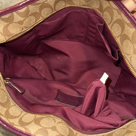Coach Bag Large Brown Signature Leather Purple Patent Leather Trimmed Tote - Picture 12 of 17
